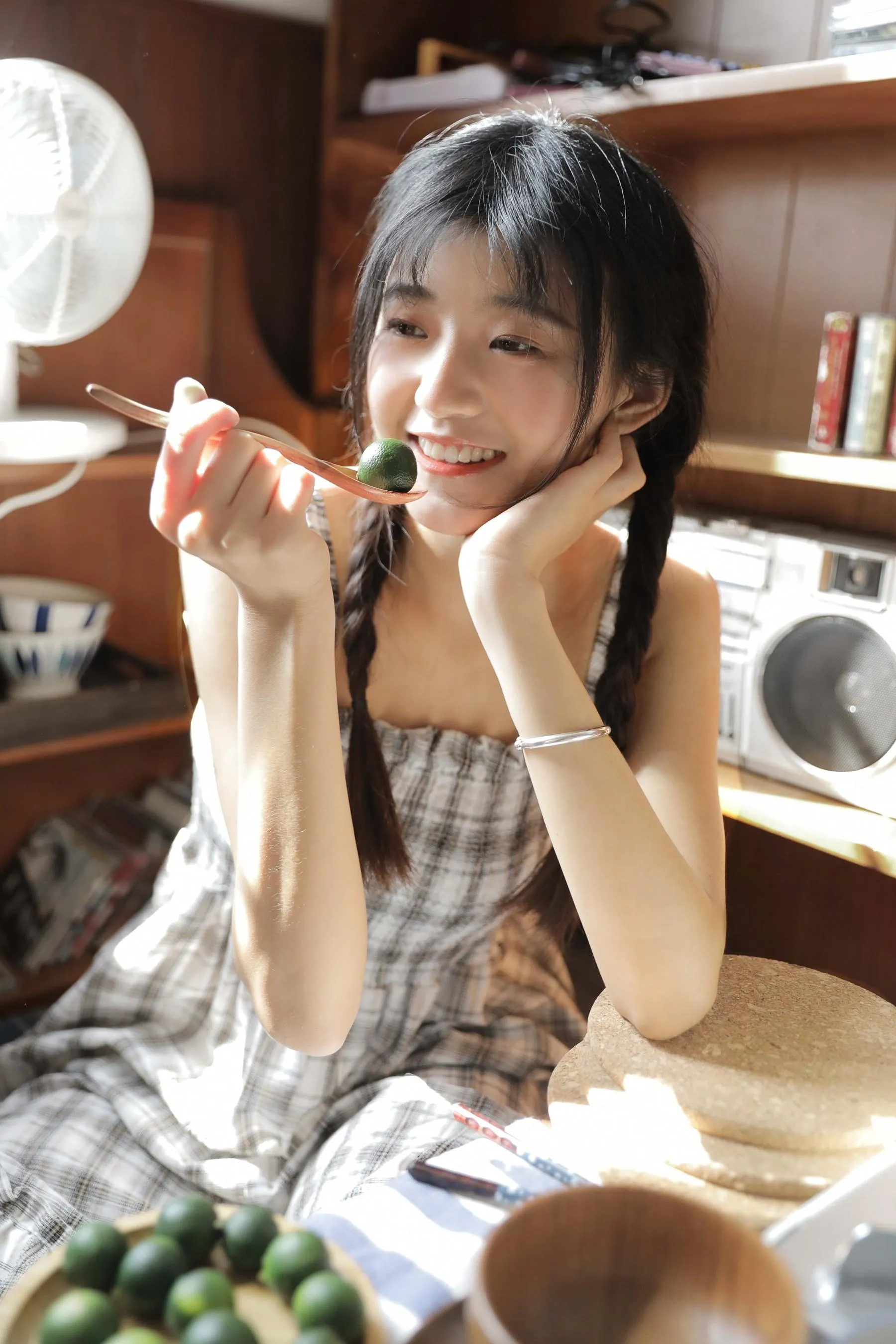 [YITUYU艺图语]2022.07.27 青桔 nanakor_ [24P]插图2